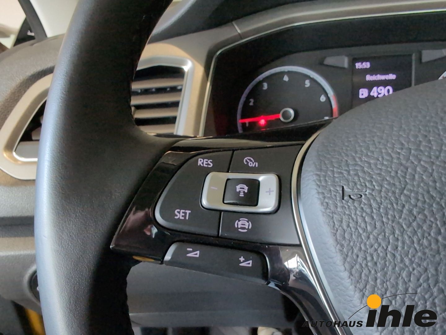 Volkswagen T-Roc Style 1.0 TSI - Samsaru's Car Outlet