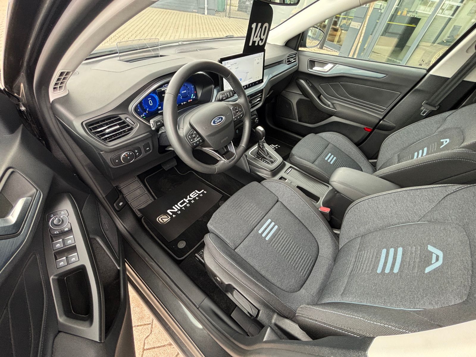 Ford Focus Turnier Active X*Led*HuD*Ahk*Kamera*ACC*