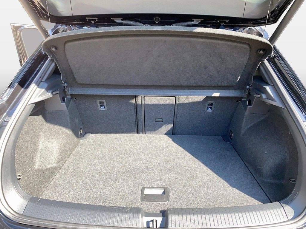 Volkswagen T-Roc Style BlackStyle TSI DSG - Samsaru's Car Outlet