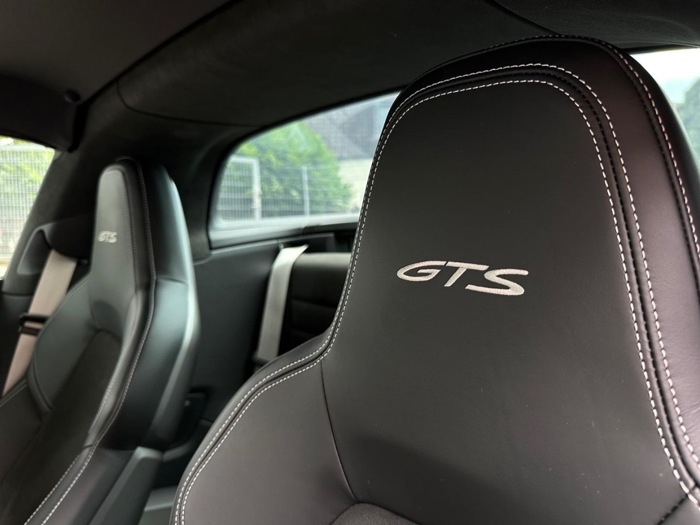 Porsche 911 Targa 4 GTS - Samsaru's Car Outlet