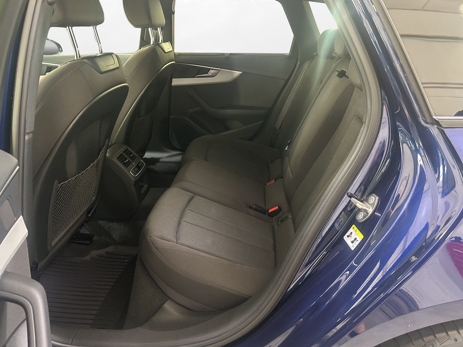 Audi A4 Avant 45 TFSI quattro S tronic - Samsaru's Car Outlet