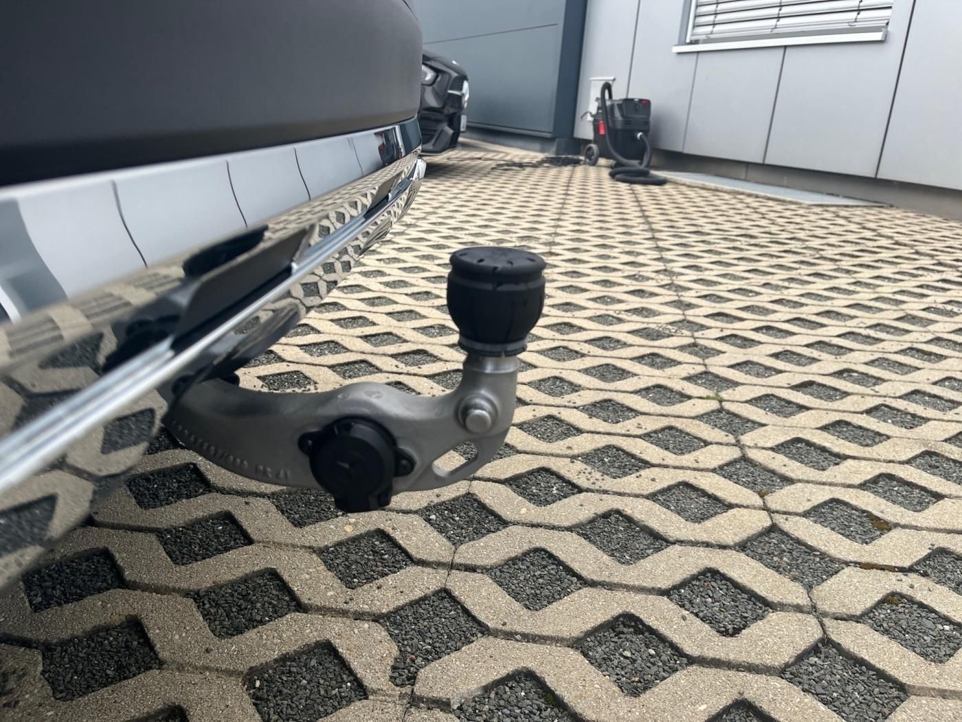 Mercedes-Benz GLC 300 d 4MATIC AMG AMG*Standheizung*AHK*WiRä