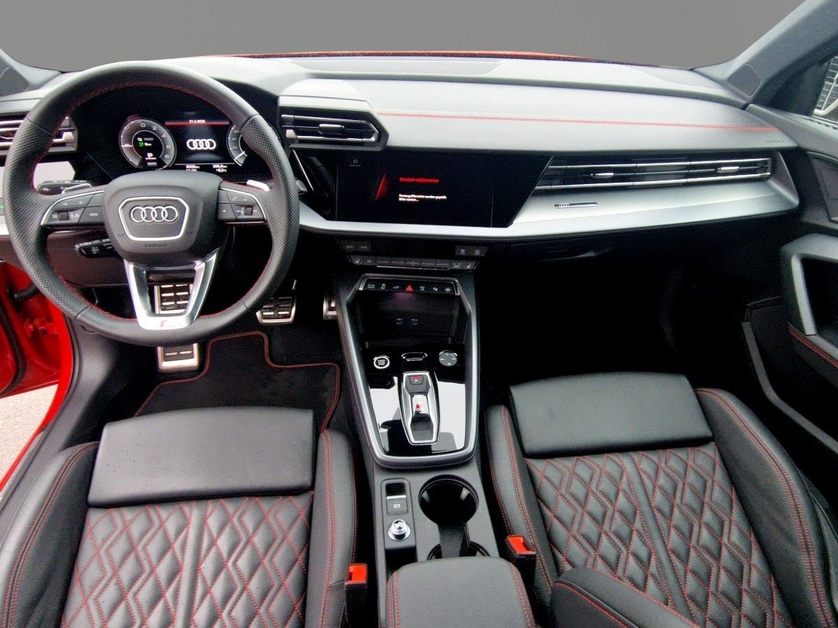 Audi A3 Sportback S-Line Black 45 TFSIe AHK LEDER RFK