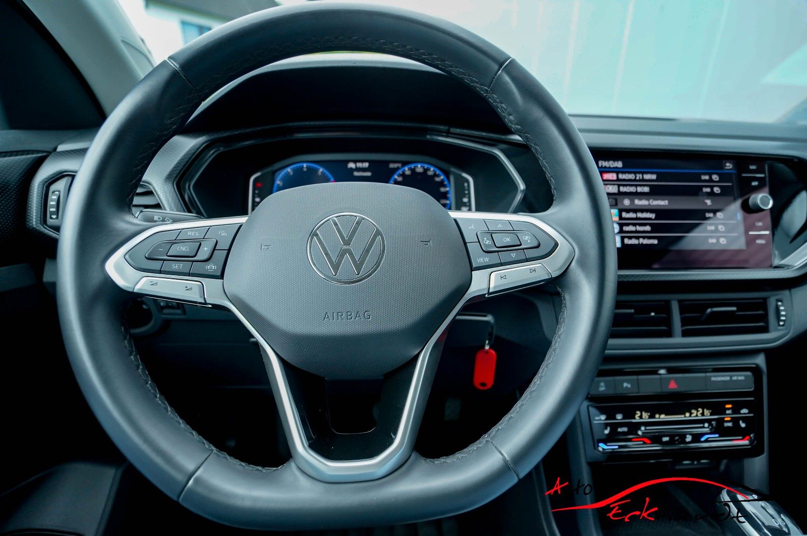 Volkswagen T-Cross Life - Samsaru's Car Outlet