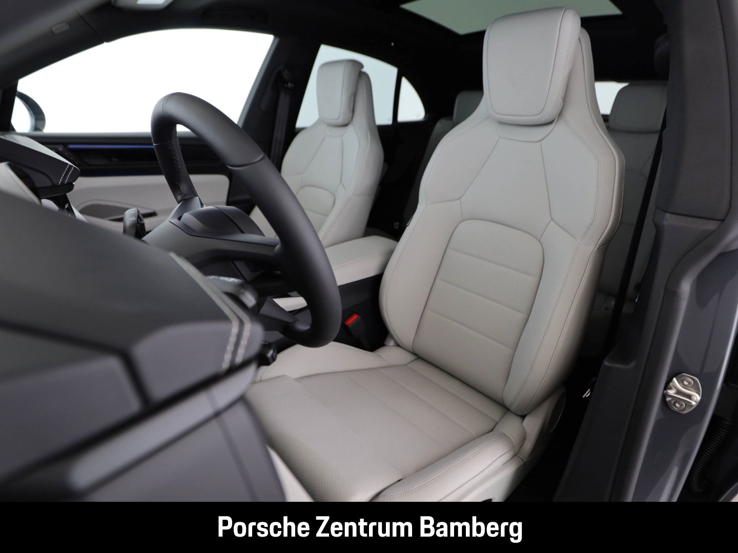 Porsche Macan 4/ Luftfahrwerk/ BOSE/ HUD/ AHK/ 360-Grad