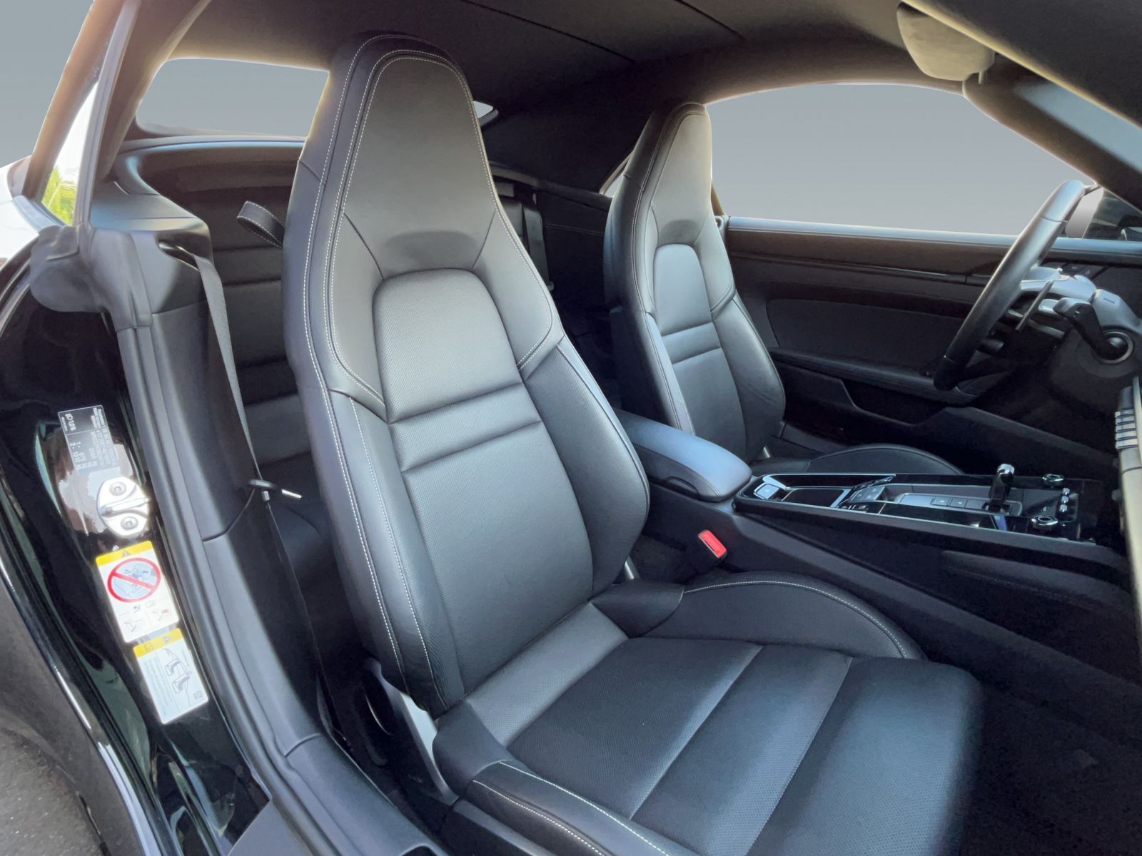 Porsche 992 (911) Carrera 4 GTS Cabriolet - BOSE - ParkA