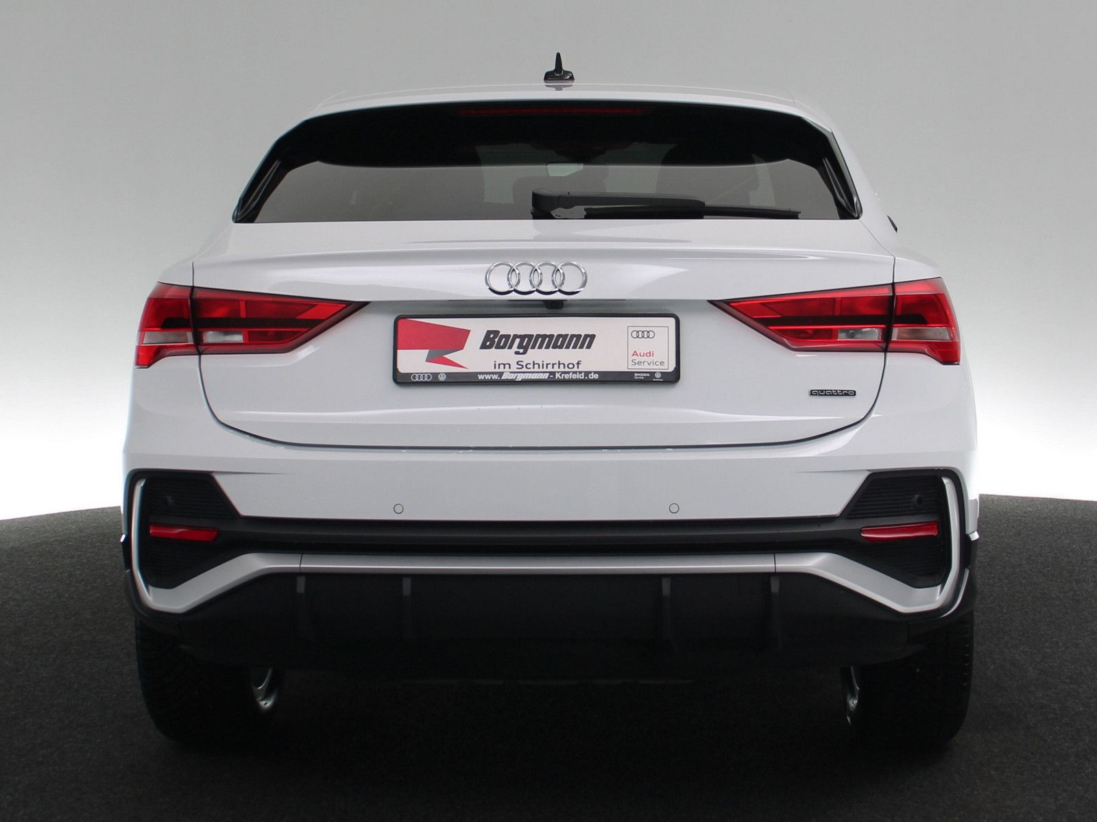 Audi Q3 Sportback 40 TFSI quattro S line - Samsaru's Car Outlet