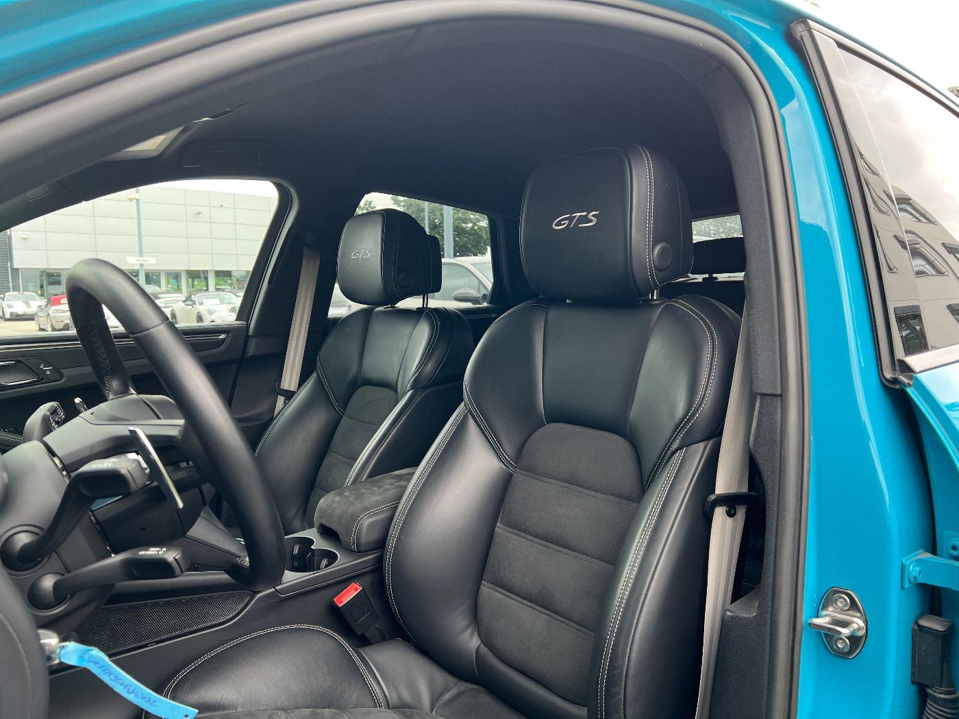 Porsche Macan GTS | PTS miamiblau | LED inkl. PDLS+ |