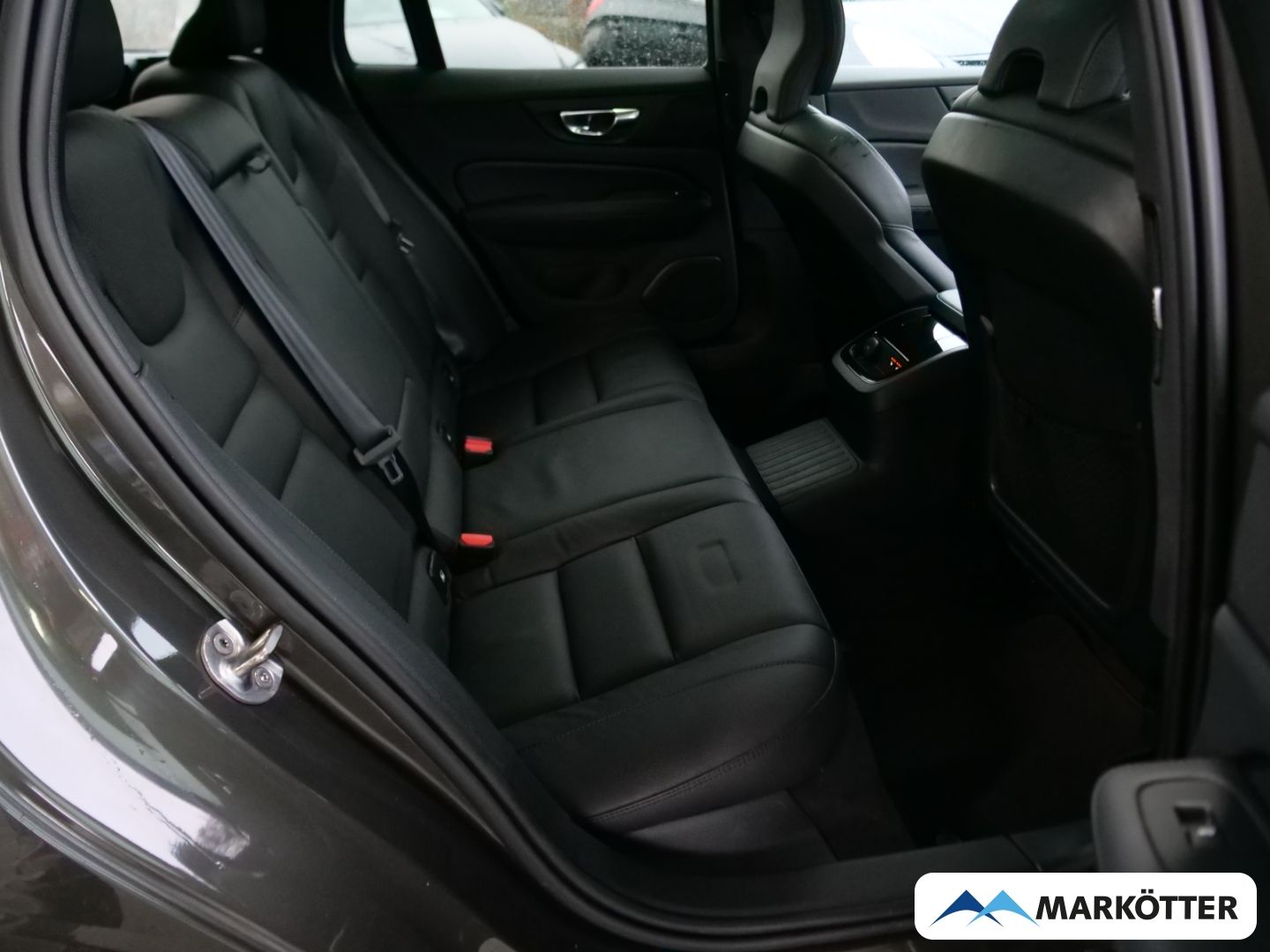 Volvo V60 T6 AWD Recharge Plus Bright  AHK/STHZ/PANO/