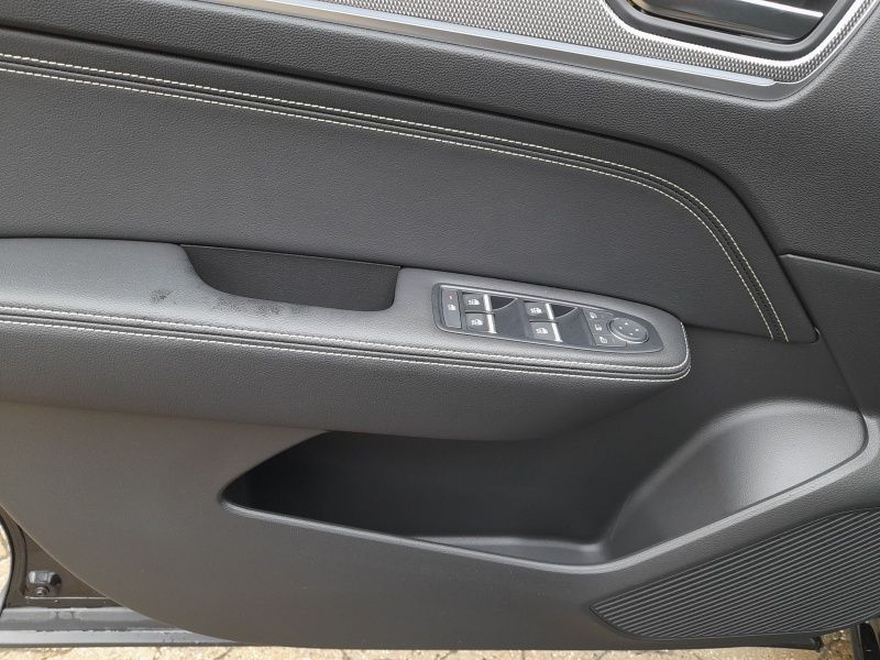Renault ARKANA TECHNO E-Tech Full Hybrid - Samsaru's Car Outlet