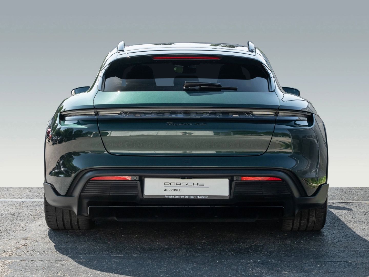 Porsche Taycan 4S Cross Turismo Offroad Design Paket