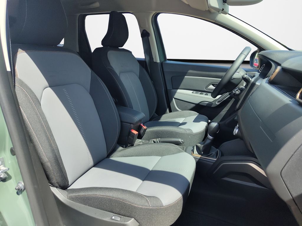 Dacia Duster TCe150 EDC Extreme - Samsaru's Car Outlet