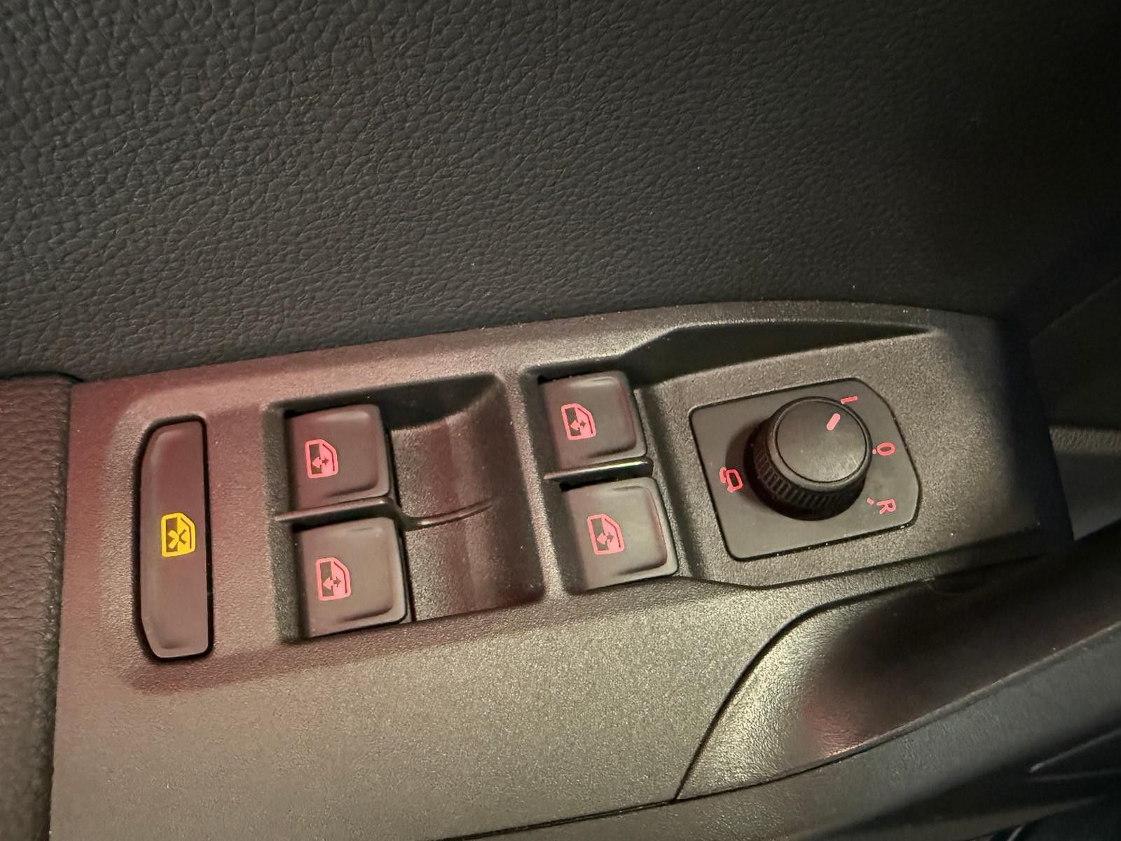 Seat Arona FR 1.0 TSI DSG AHK ACC NAVI LED APP KAMERA