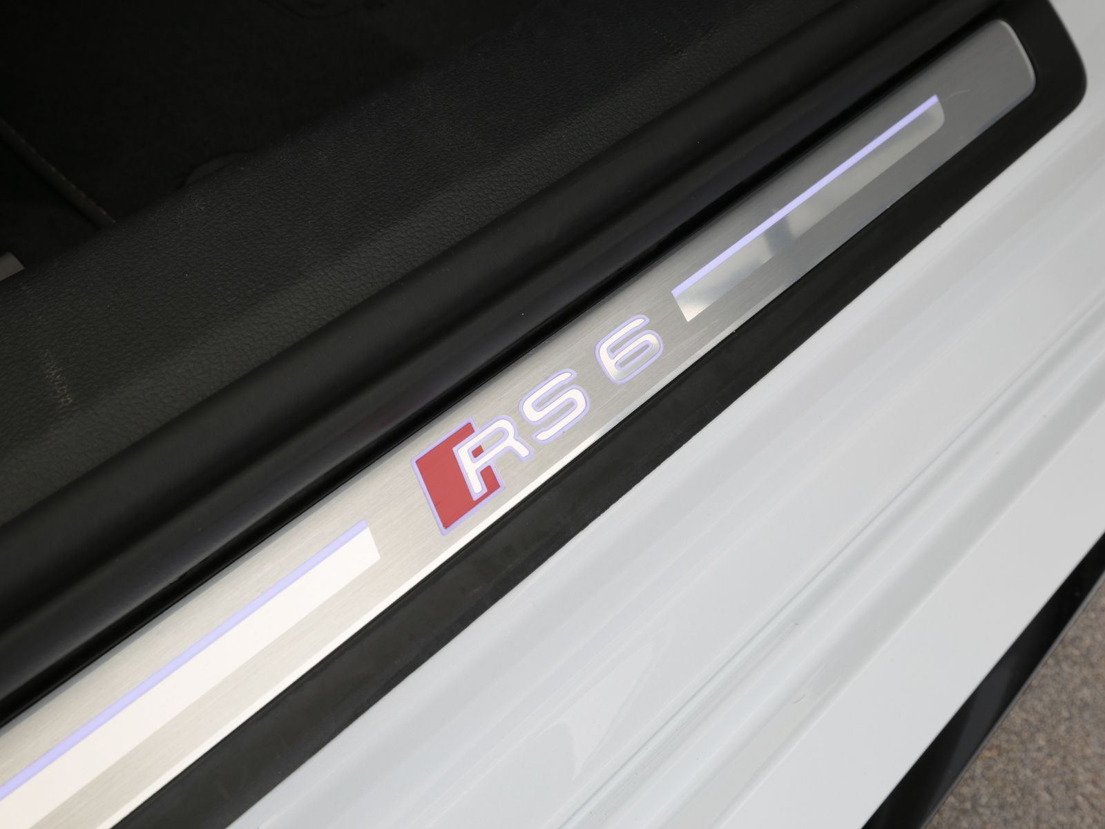 Audi RS 6 Avant 4.0 TFSI quattro tiptronic  LED Navi