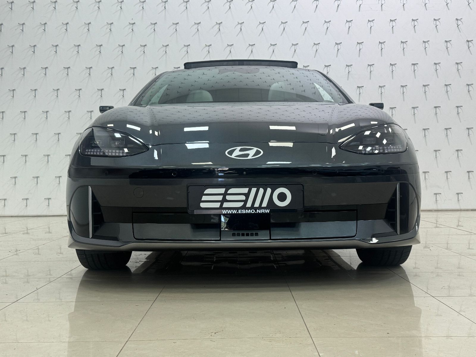 Hyundai IONIQ 6 77,4kWh 325ps 4WD Uniq PANO & DIGI NON