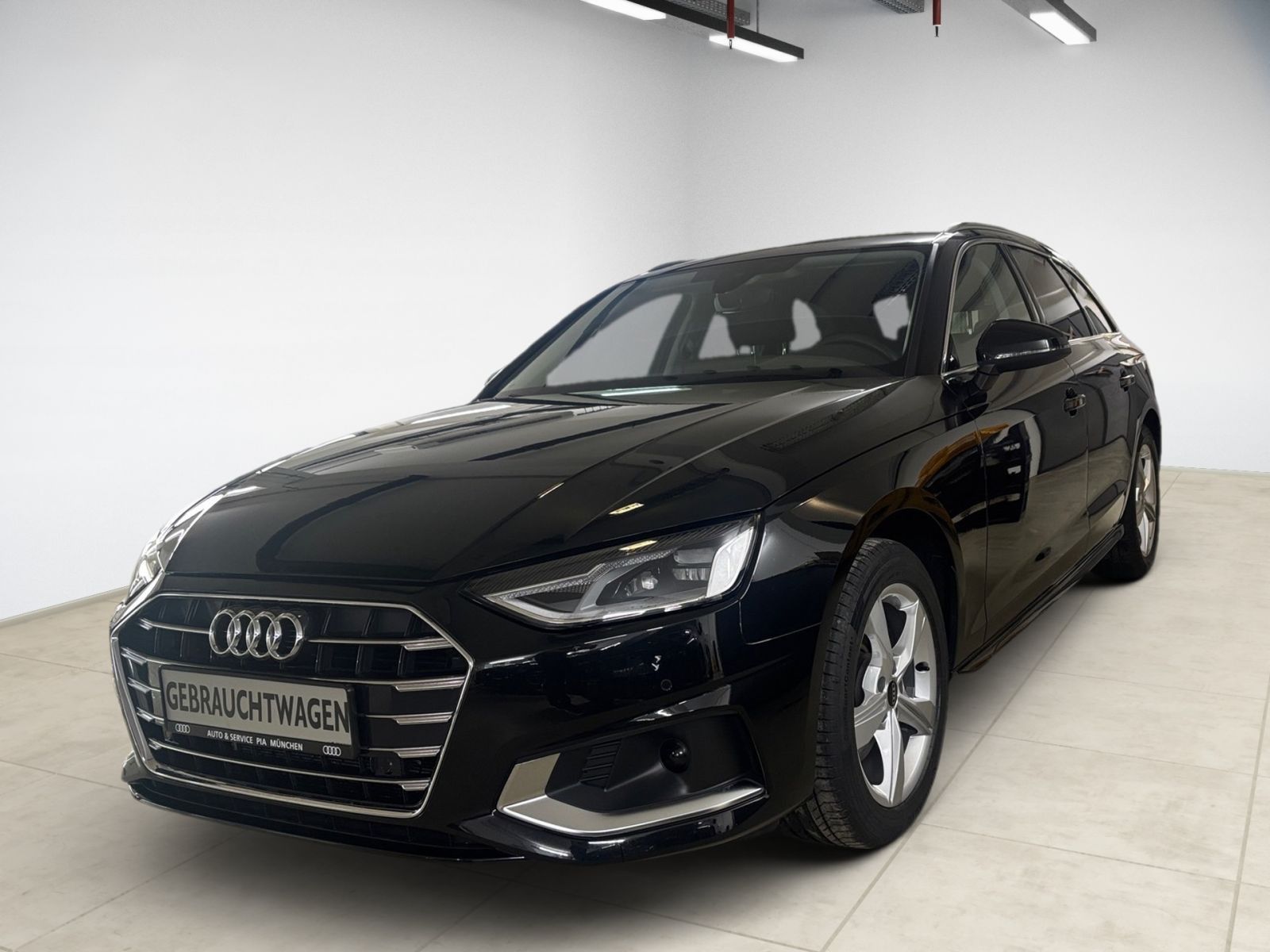 Audi A4 Avant 35 2.0 TDI S tronic - Samsaru's Car Outlet