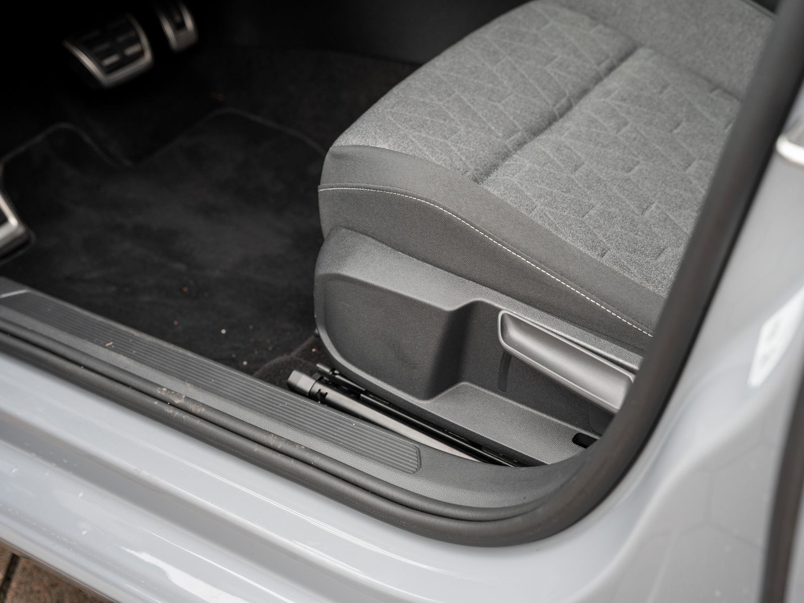 Volkswagen Golf Variant MOVE 1.0 Life - Samsaru's Car Outlet
