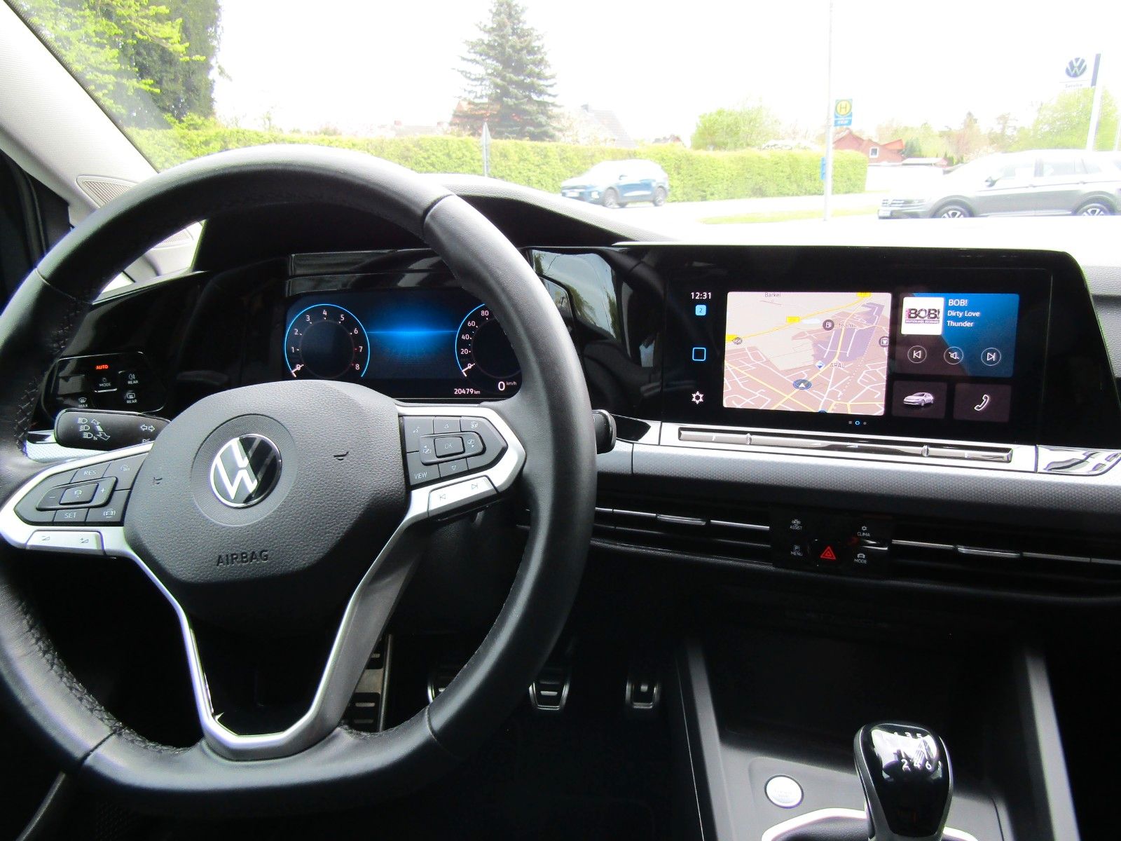 Volkswagen Golf VIII 1.5 TSI - Samsaru's Car Outlet