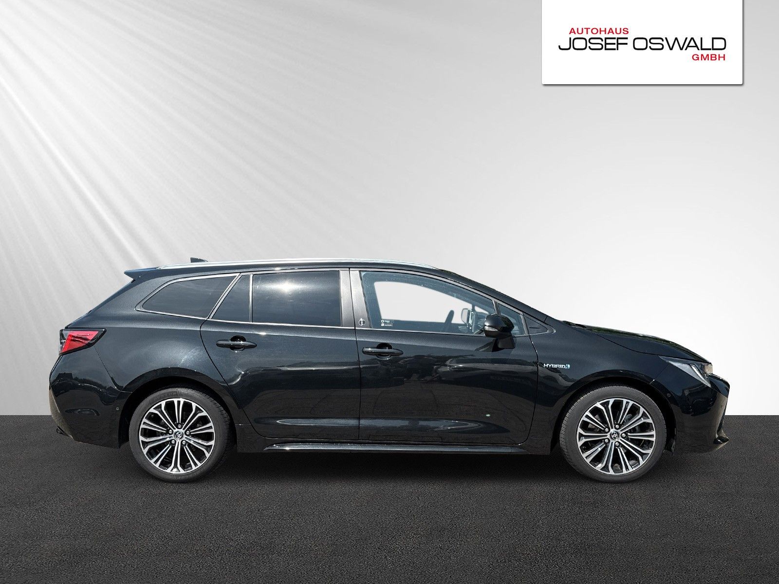 Toyota Corolla Touring Sports Hybrid - Samsaru's Car Outlet