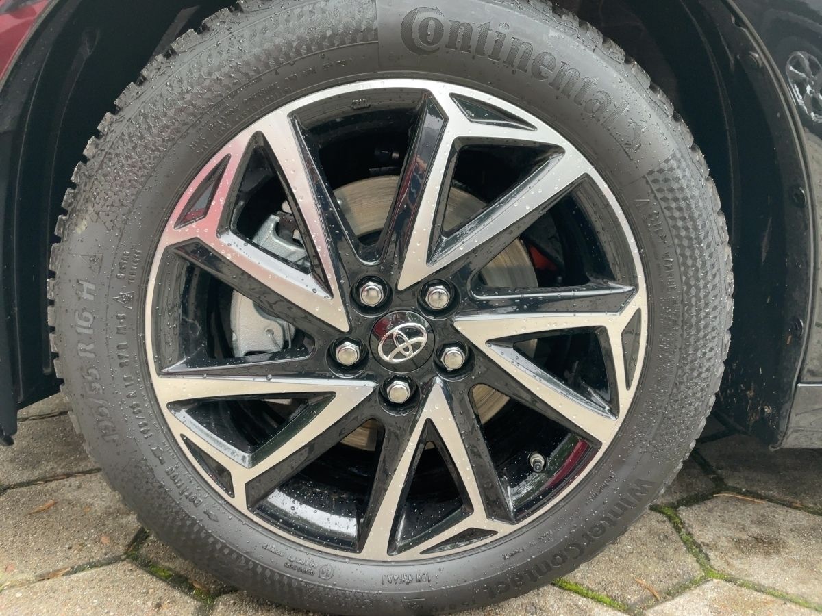 Toyota Yaris 1.5 Hybrid Style*LED+CARPLAY+PDC+KAMERA+KL