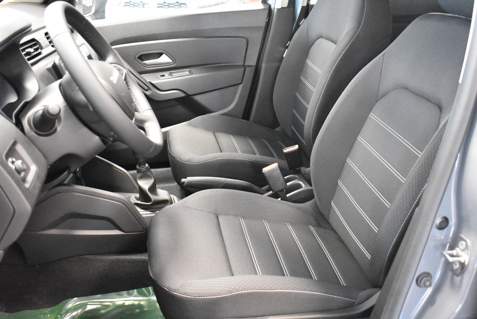 Dacia Duster Expression 4WD - Samsaru's Car Outlet