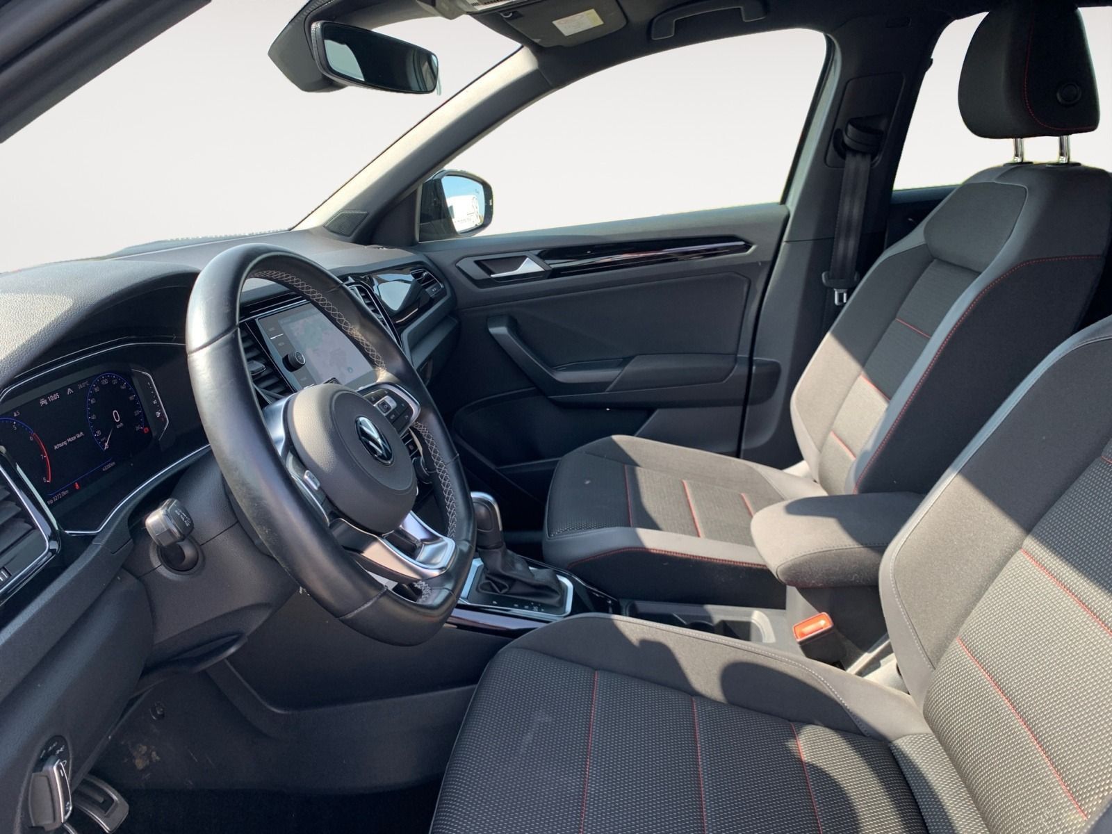 Volkswagen T-Roc 1.5 TSI Sport+Back - Samsaru's Car Outlet