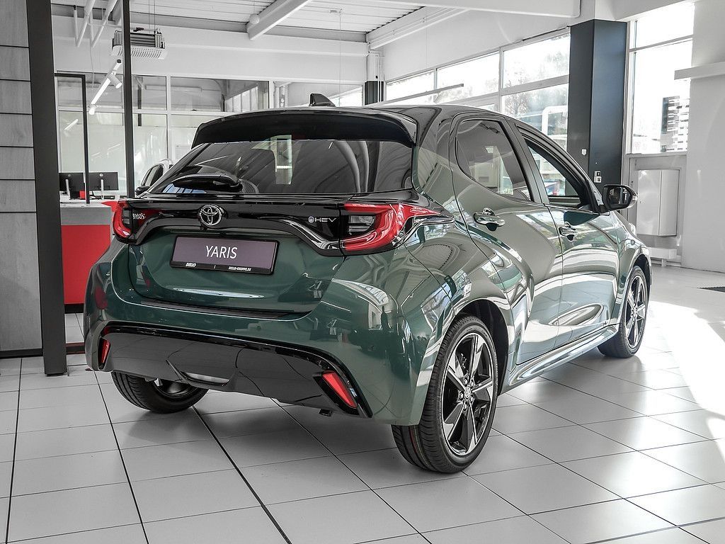 Toyota Yaris Hybrid Style Plus SHZ KAMERA NAVI ACC LED