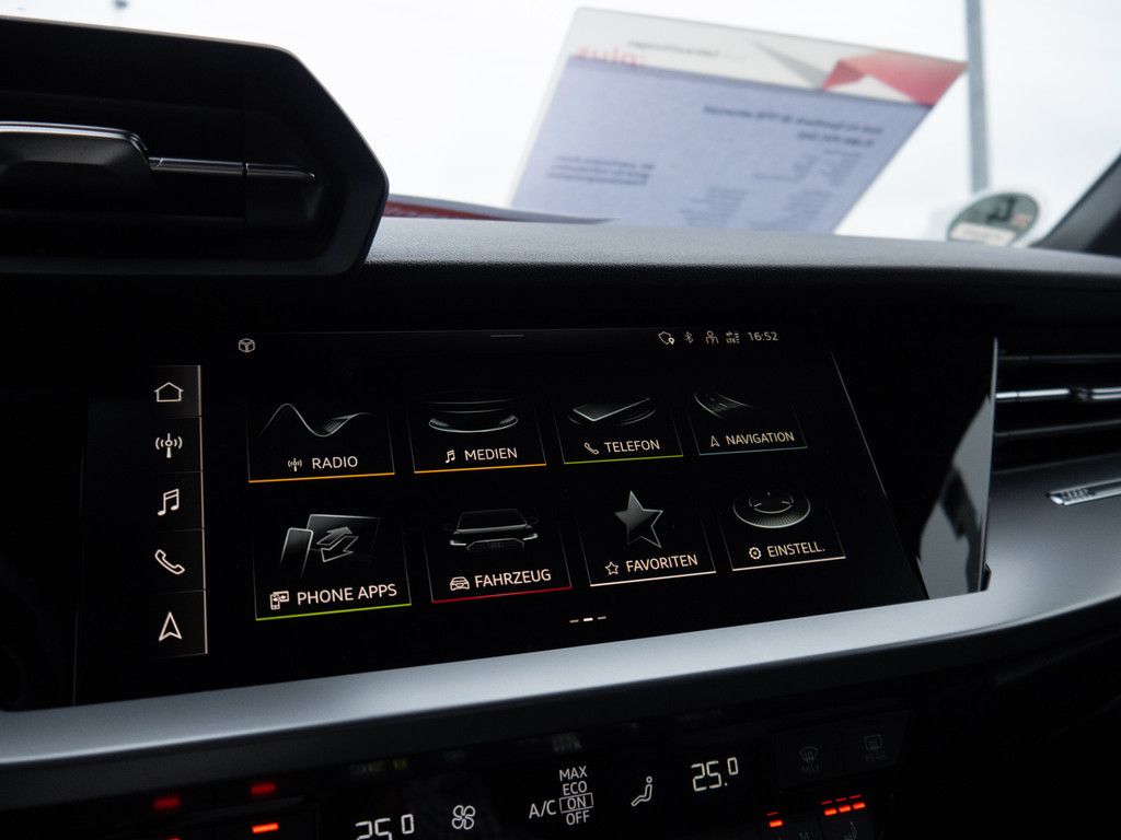 Audi A3 Sportback 30 TFSI advanced - Samsaru's Car Outlet