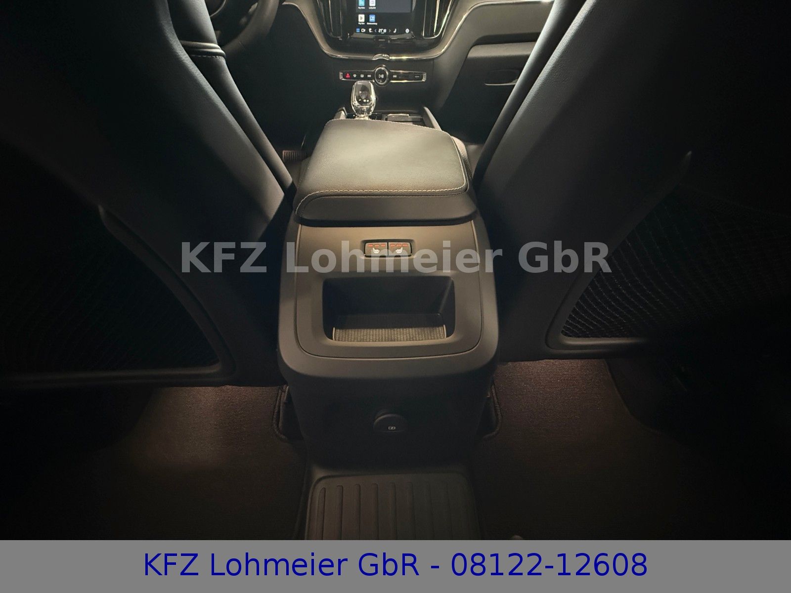 Volvo XC60 R Design Recharge Plug-In Hybrid AWD *Voll*