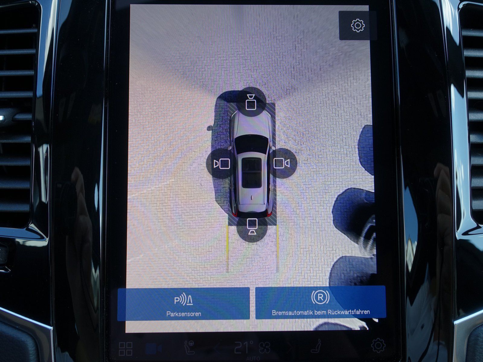 Volvo XC90 Plus Bright T8 Recharge AWD - Samsaru's Car Outlet