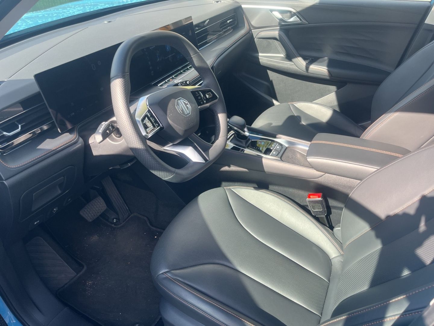MG HS PHEV LUX VFW inkl. Ganzjahresreifen
