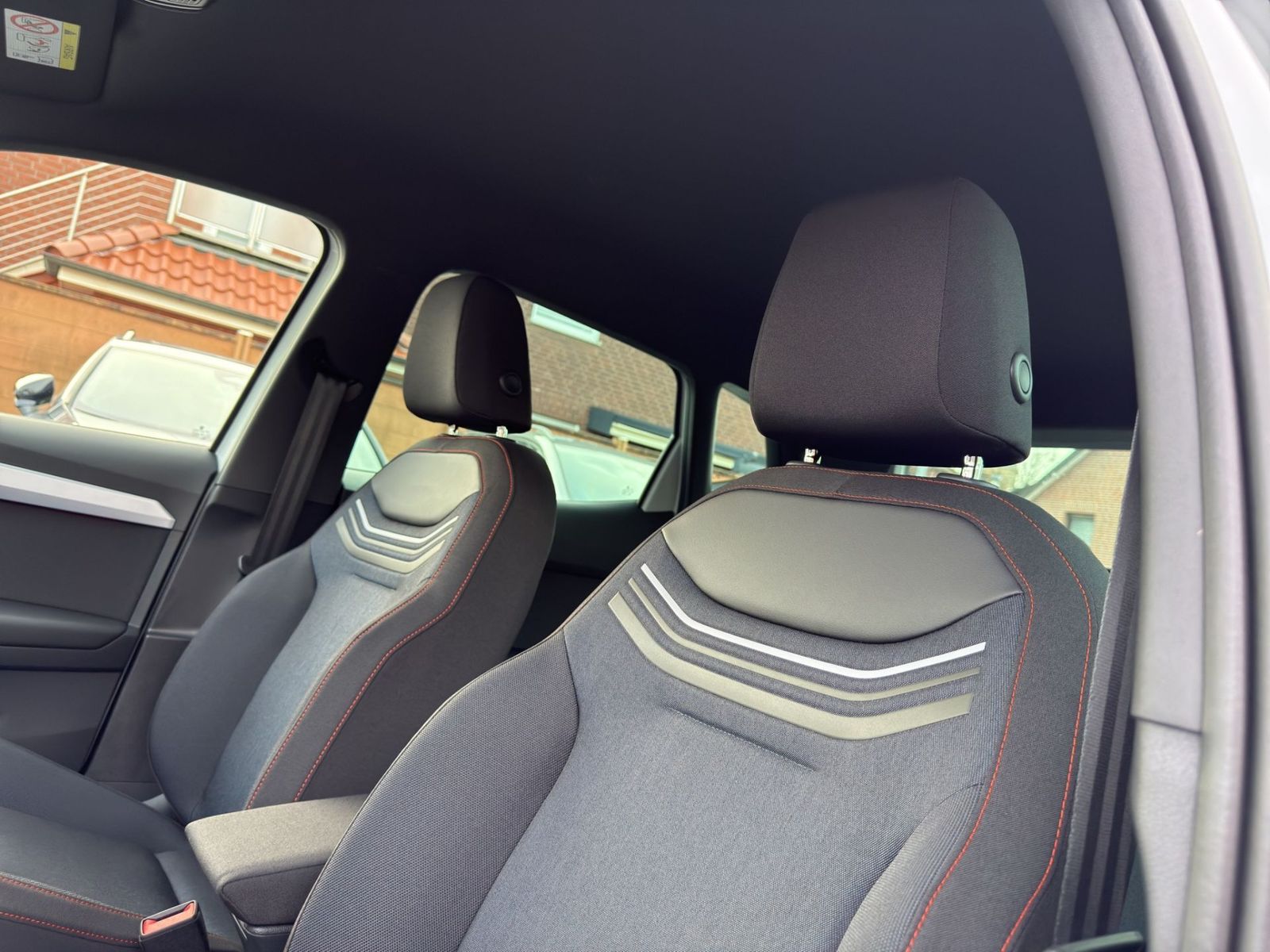 Seat Arona 1.5 TSI FR DSG +ACC+AHK+APP+Kamera+Navi