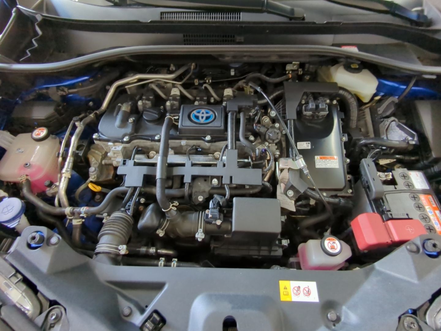 Toyota C-HR Hybrid - Samsaru's Car Outlet