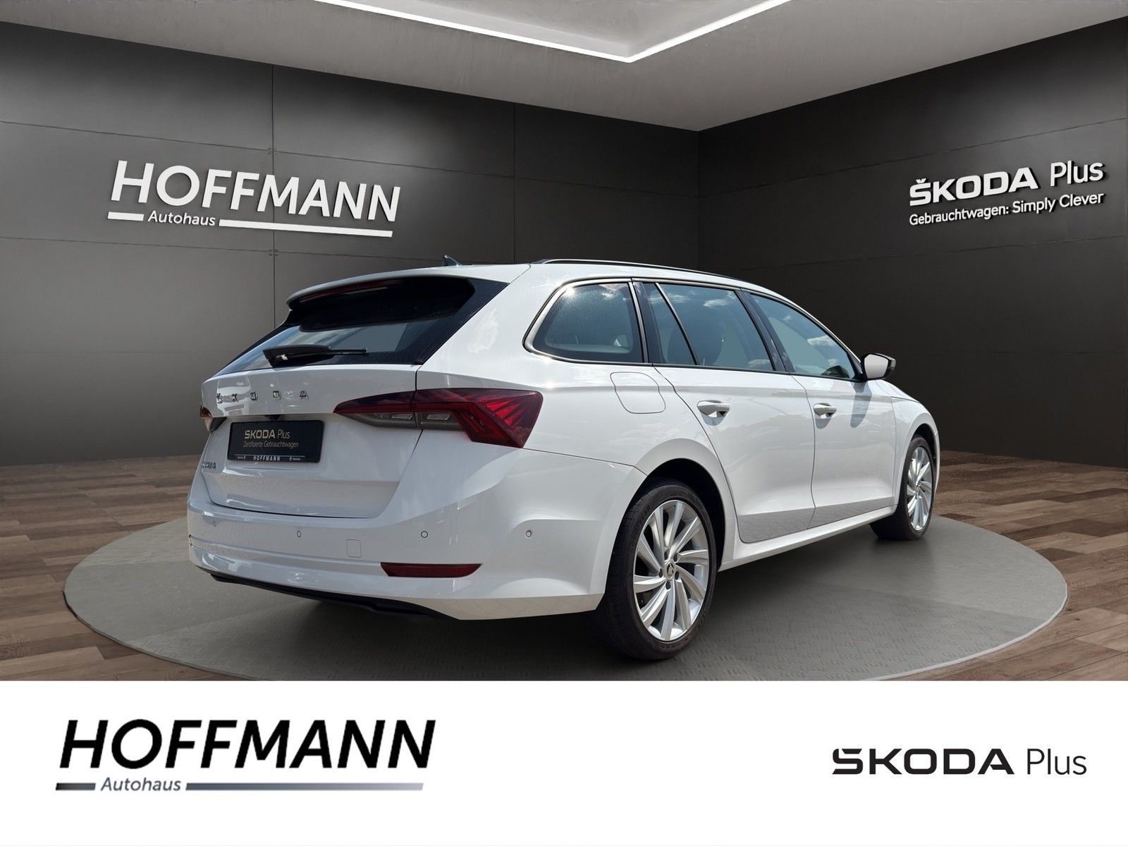 Skoda Octavia Combi 1.5TSI First Edition - Samsaru's Car Outlet