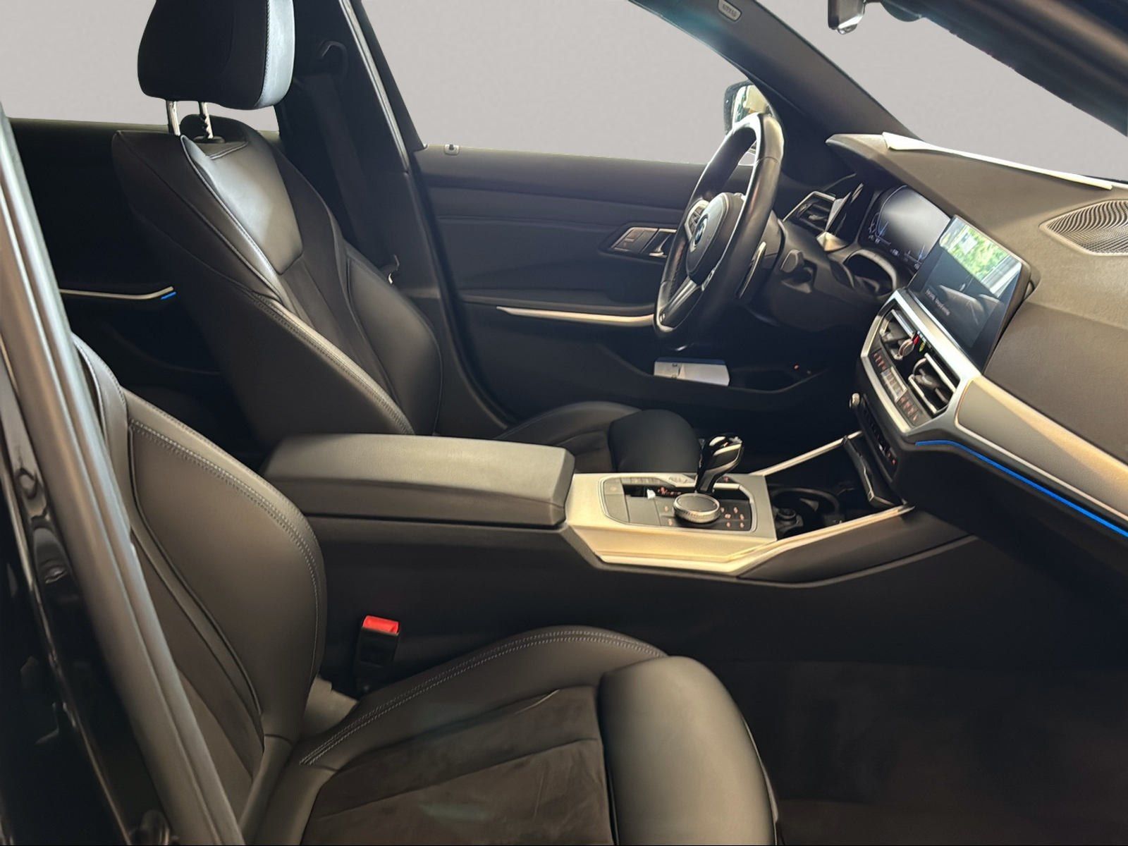 BMW 320e Limousine M Sport - Samsaru's Car Outlet