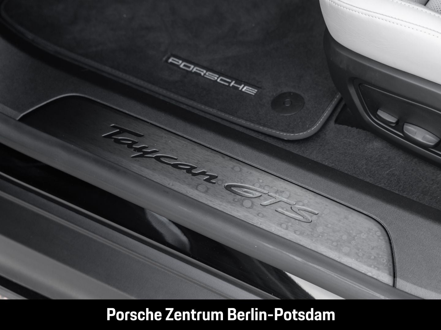 Porsche Taycan GTS Sport Turismo Burmester Panoramadach