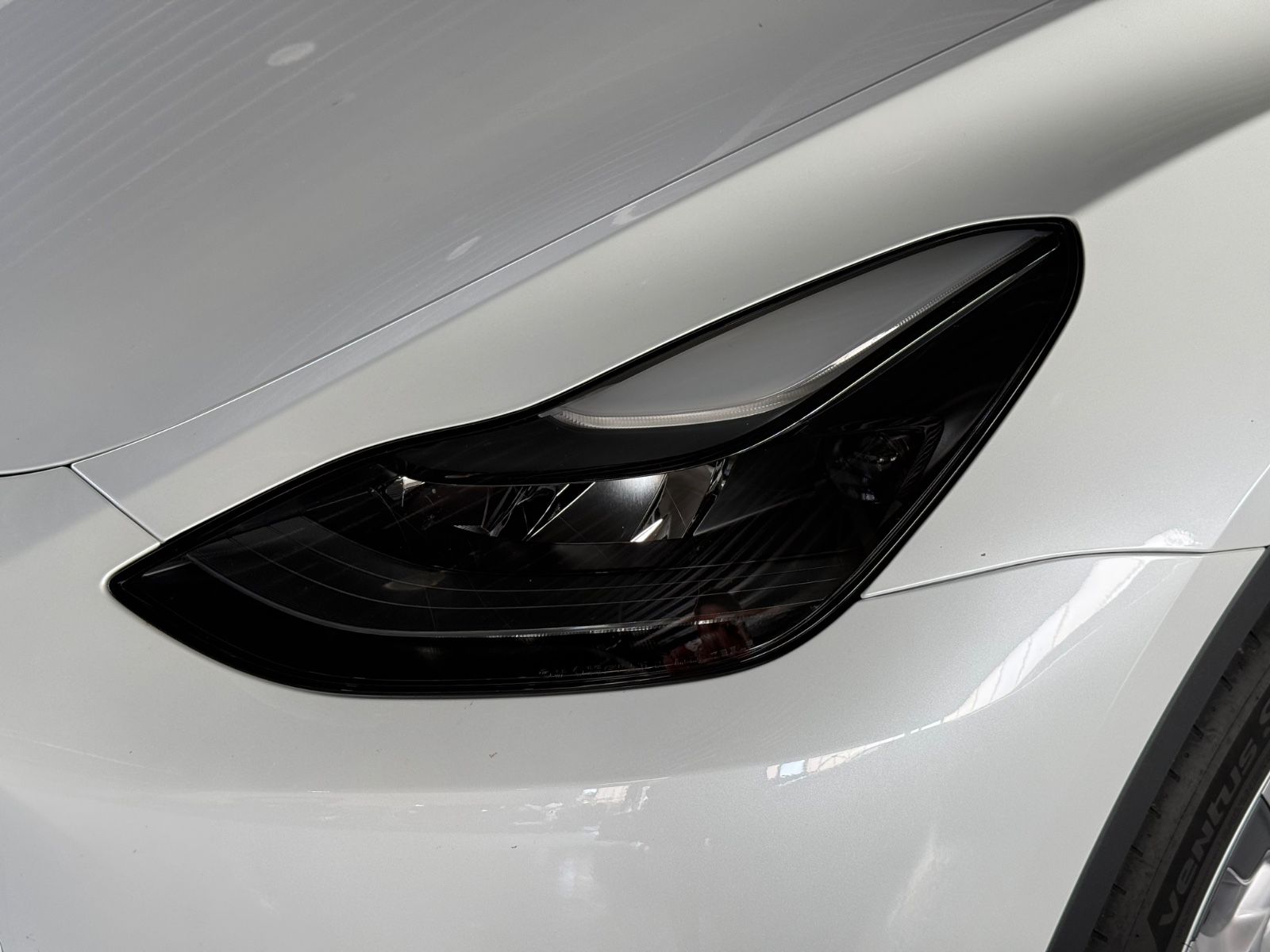 Tesla Model Y Standard Range RWD