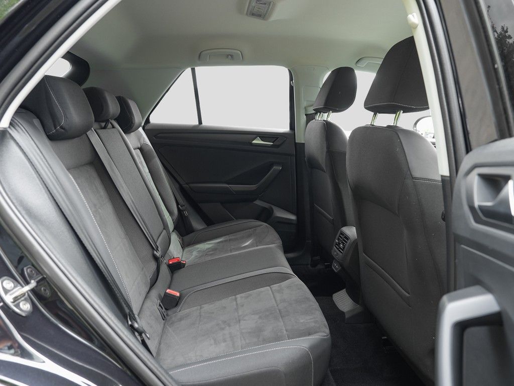 Volkswagen T-Roc 1.0 TSI Style - Samsaru's Car Outlet