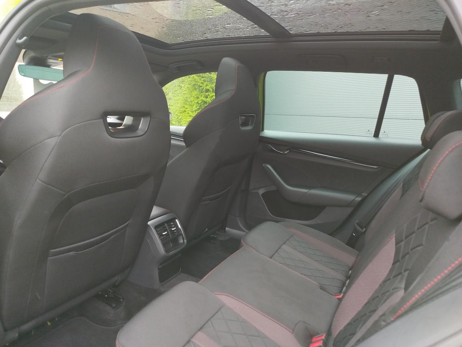 Skoda Octavia RS - Samsaru's Car Outlet