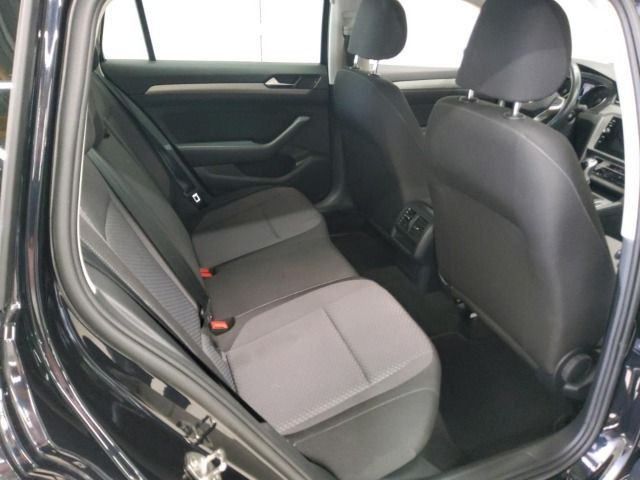 Volkswagen Passat Variant 1.5 TSI - Samsaru's Car Outlet