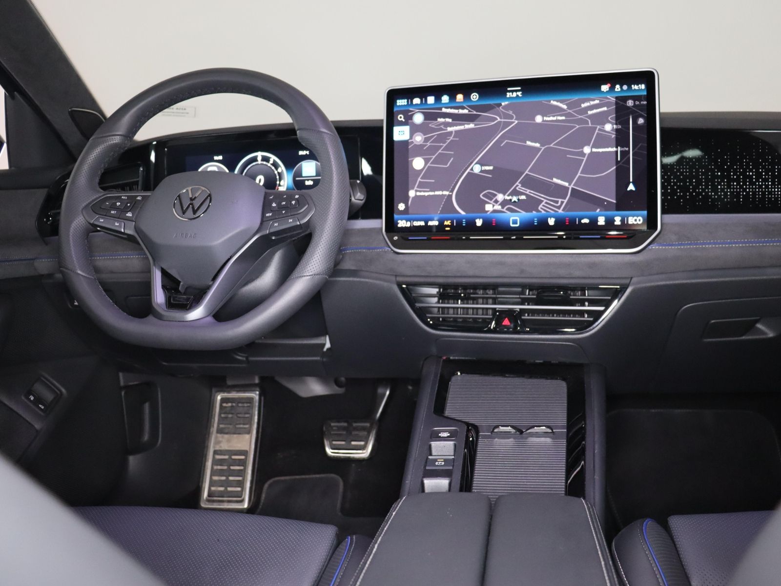 Volkswagen Passat Variant R-Line 1.5TSI e-Hybrid 398,-ohne