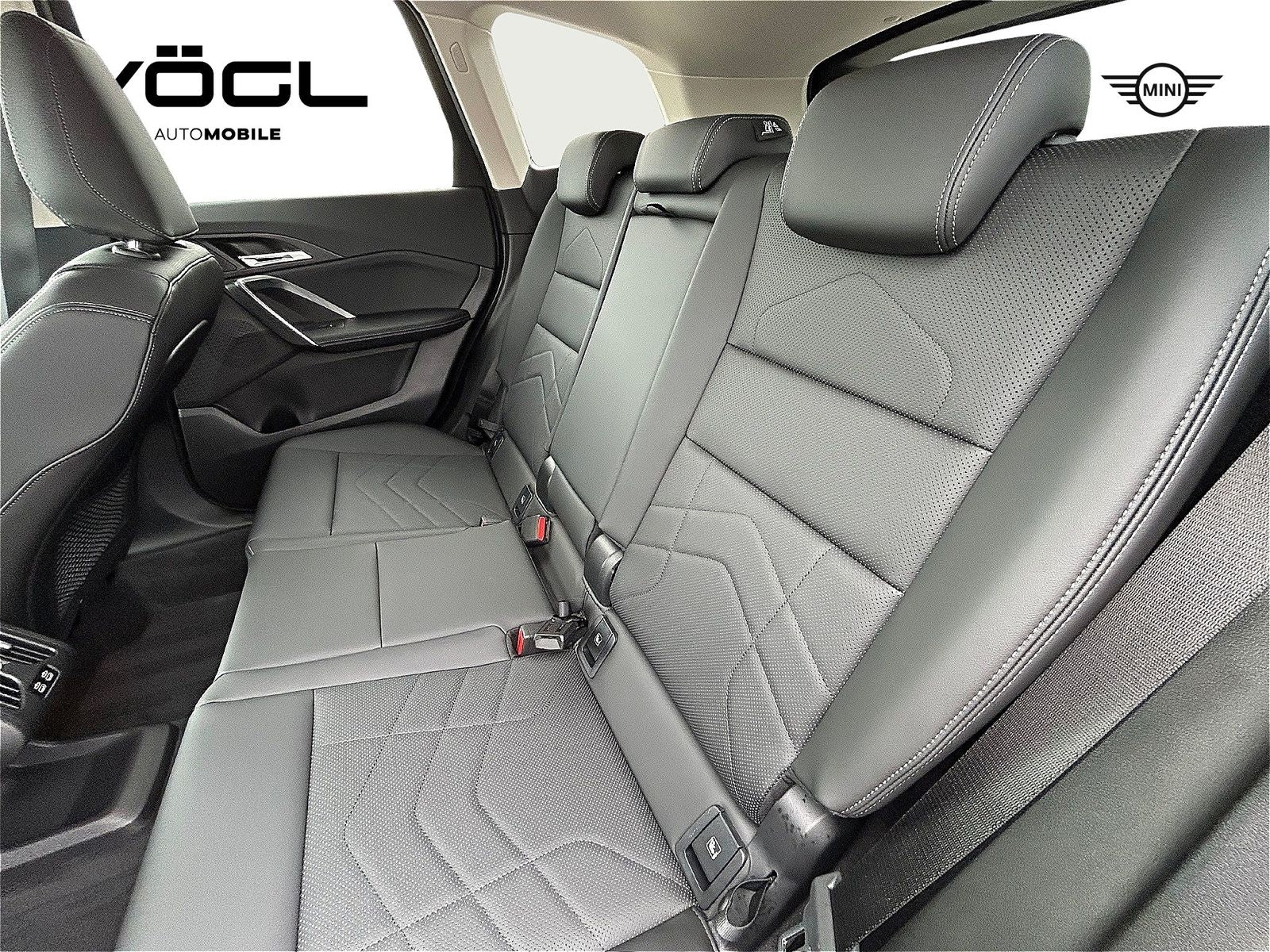 BMW X1 xDrive23i xLine - Samsaru's Car Outlet