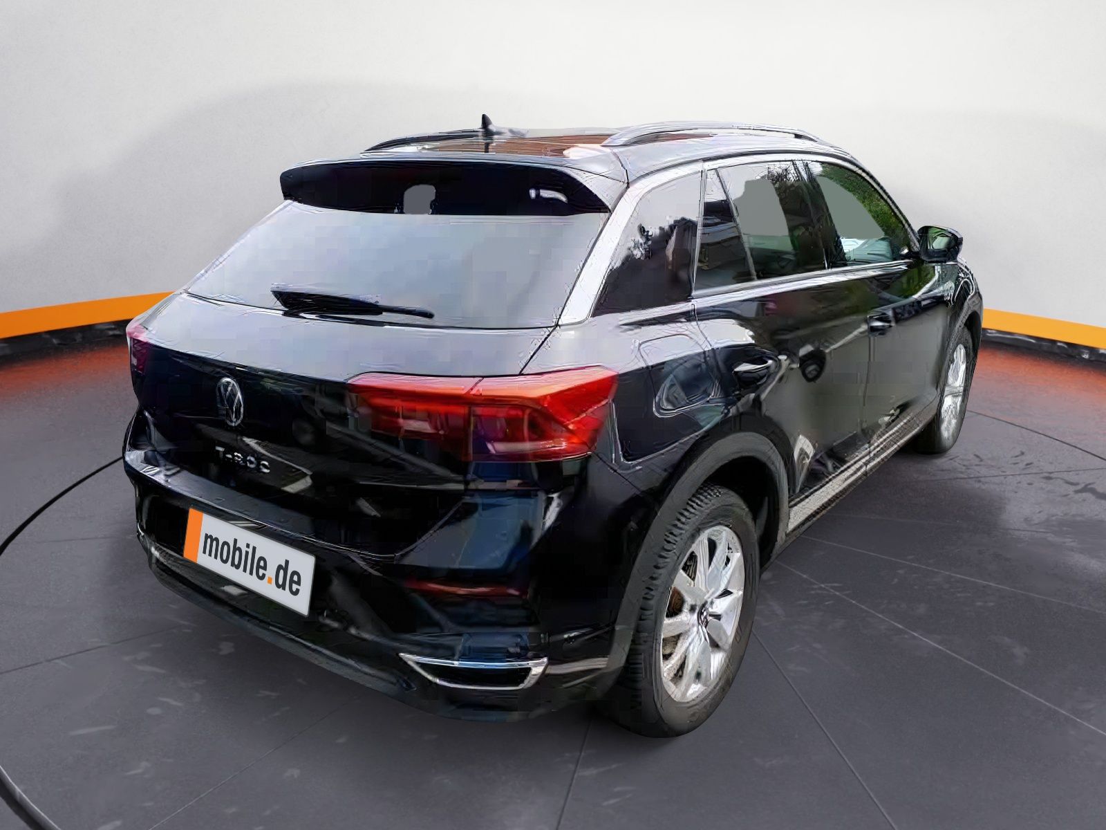 Volkswagen T-Roc Sport 1.5 TSI DSG - Samsaru's Car Outlet