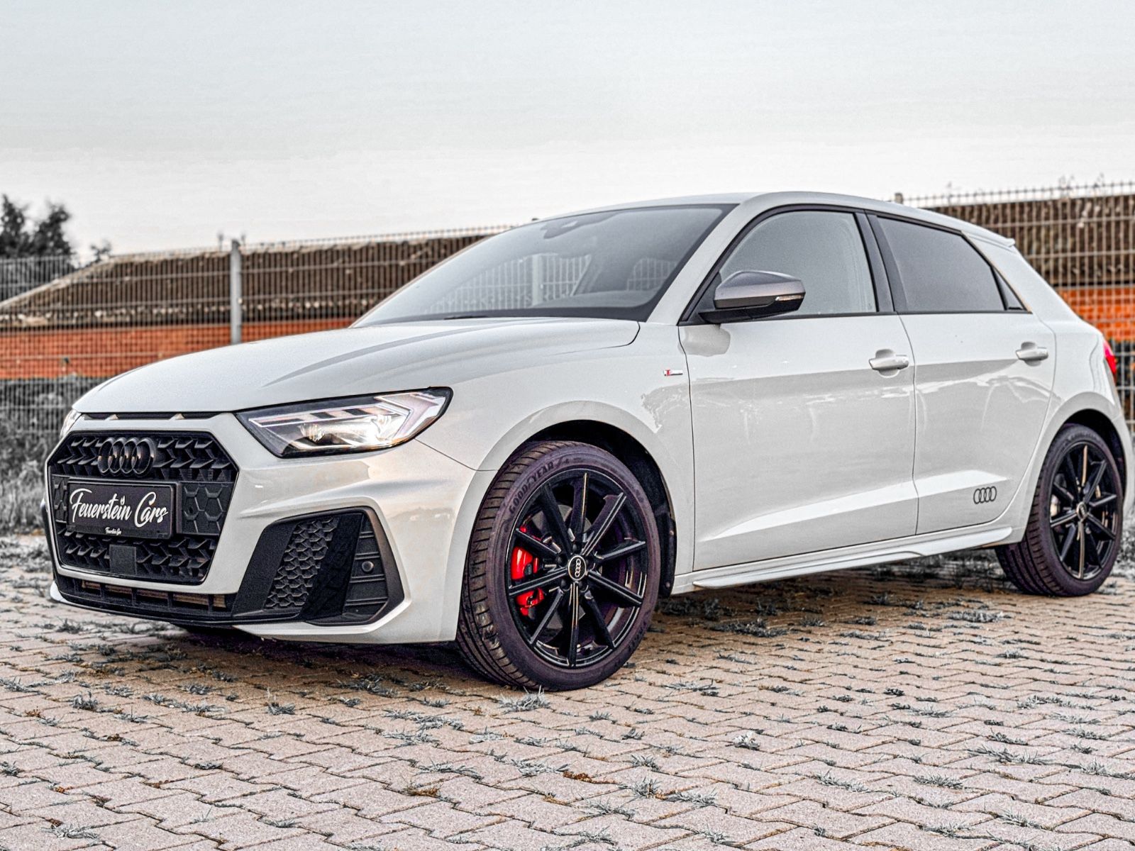 Audi A1 Sportback 40 TFSI S line - Samsaru's Car Outlet