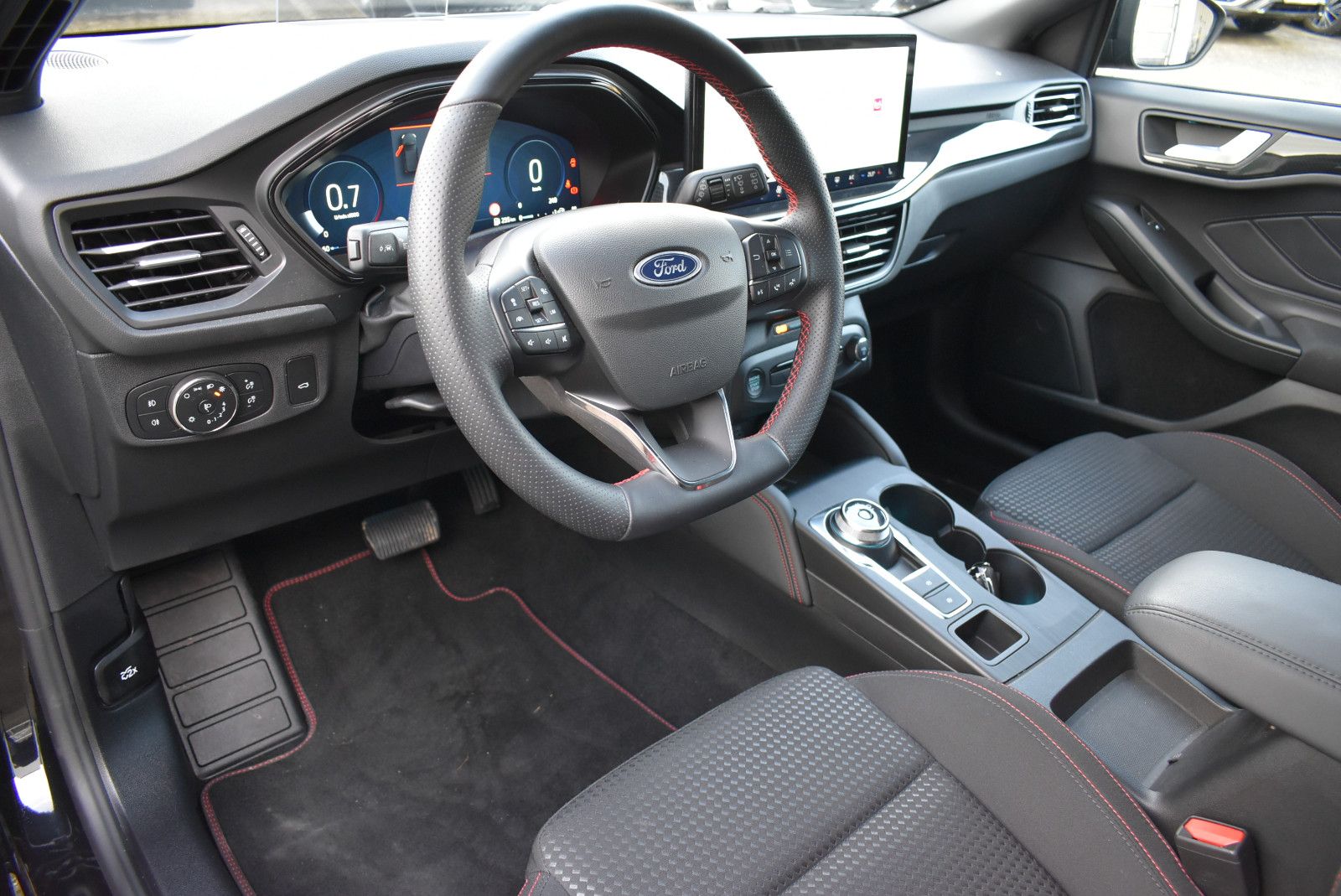 Ford Focus Turnier 1.5 ST-Line X Aut.