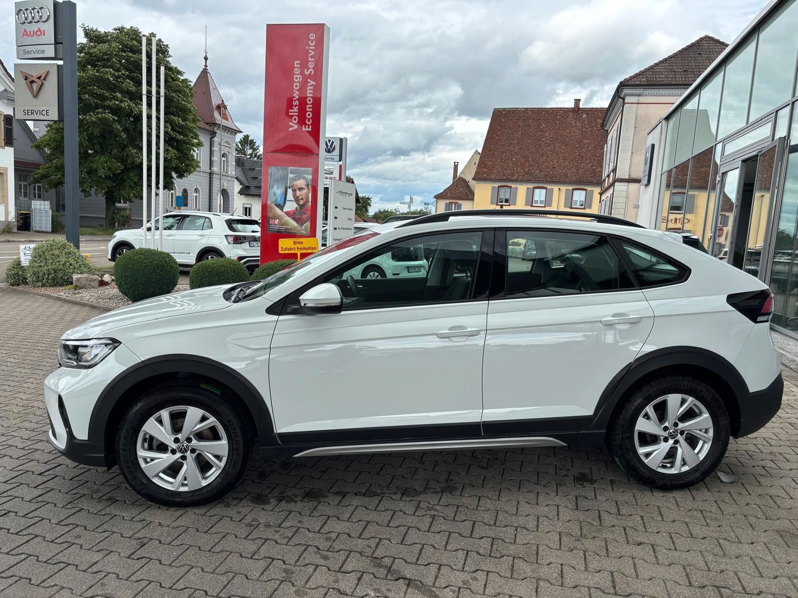 Volkswagen Taigo Life - Samsaru's Car Outlet