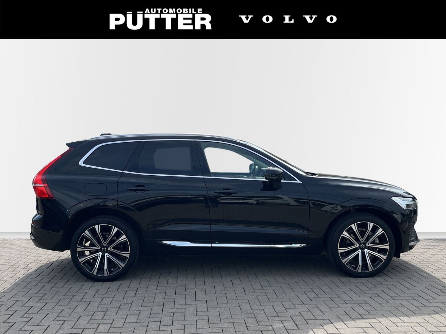Volvo XC60 Recharge T6 AWD Inscription - Samsaru's Car Outlet