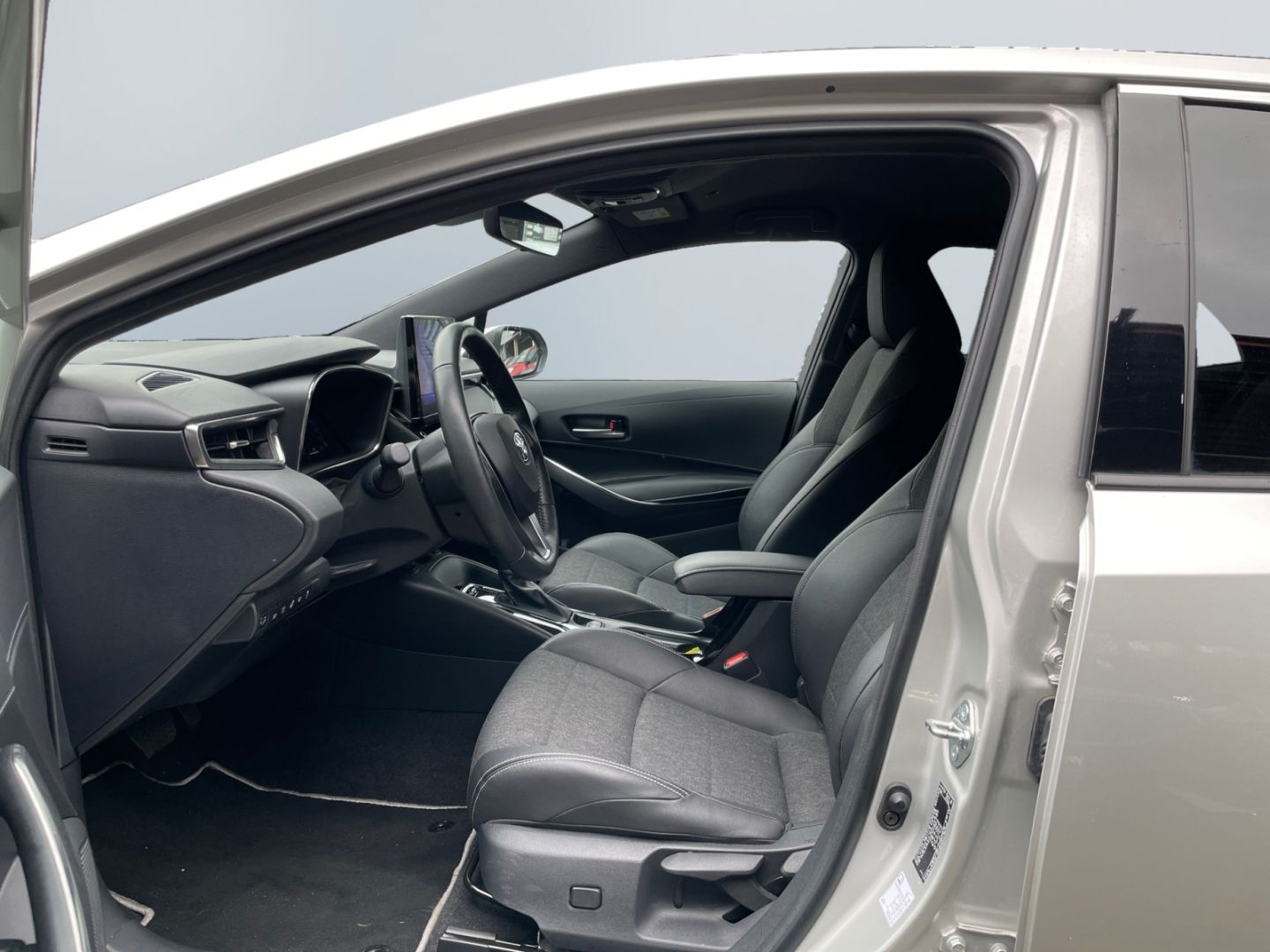Toyota Corolla 1.8 Hybrid Team D *Technik-Paket*CAM*SHZ