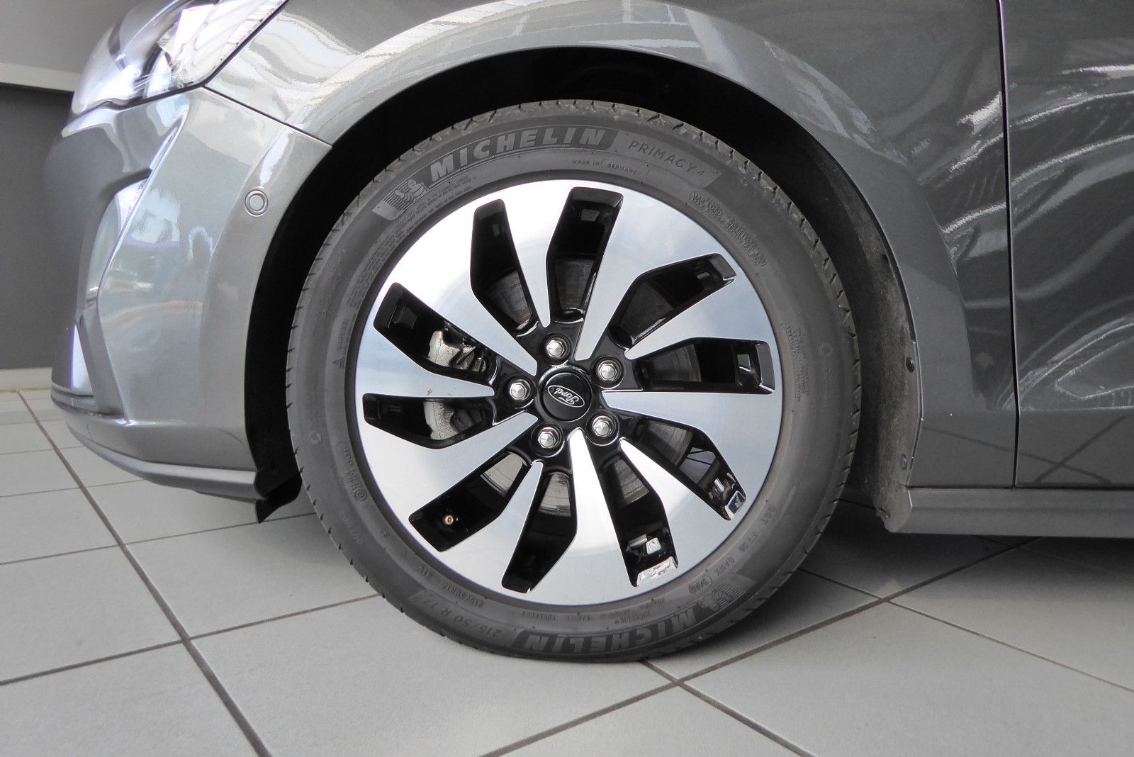 Ford Focus Turnier - Samsaru's Car Outlet