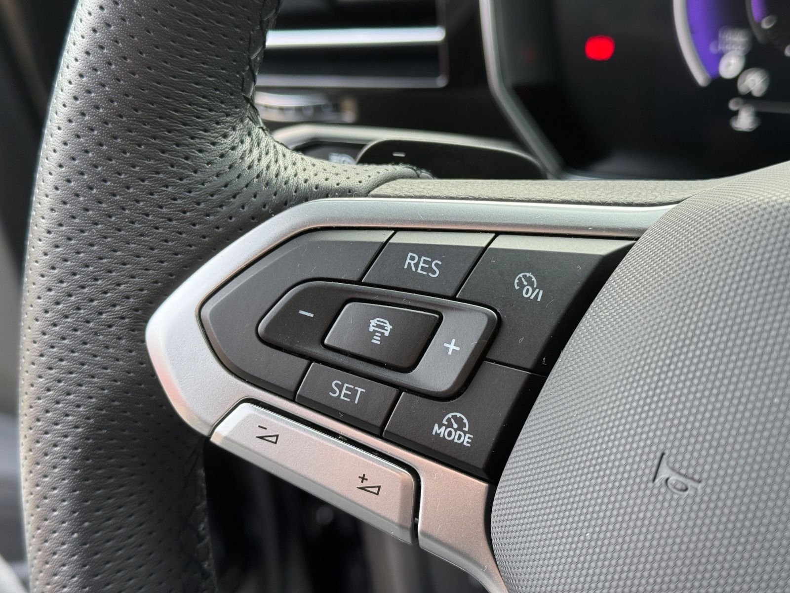 Volkswagen Touareg 3.0 TDI 4Motion R-Line*Matrix*ACC*DriveA